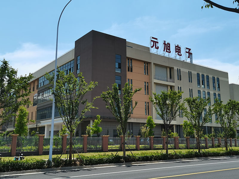 南京薩特科技旗下全資子公司安徽元旭采購(gòu)我司一臺(tái)八溫區(qū)回流焊用于貼片保險(xiǎn)絲，貼片電阻測(cè)試SMT焊接缺陷